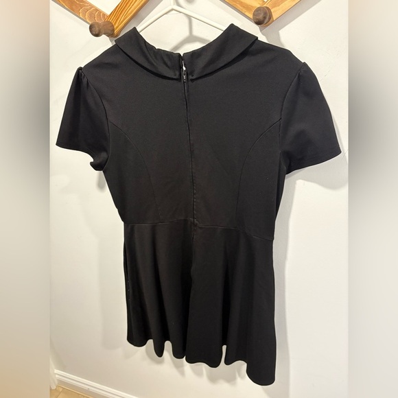 Modcloth Black Collar dress with Sunflower Embroidery pockets - Picture 7 of 8